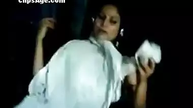 Sex chat of call center girl with US client