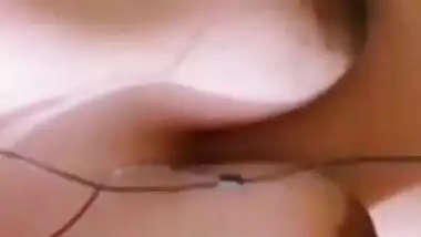 Desi Girl Showing Boobs