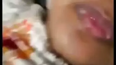 Flashing tits is a surprise that the Indian has prepared for the guy