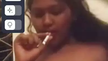 Tamil girl smoking with boobs show on video call sex
