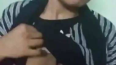 Desi girl boobs pressing by lover on cam