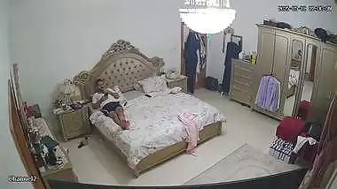 Couple in bedroom with wife walking nude in FSI xxx