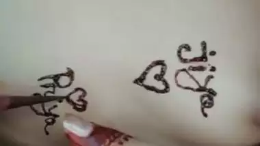 Indian girl putting mehendi on nude body viral MMS
