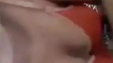 Hot Indian Girl Showing On Video Call 3 Clips Part 3