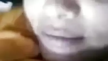 Sex Desi girl exposes her perky XXX boobs for a while and hides them back