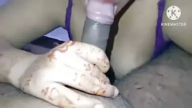 Indian Desi Meena Bhabhi Devar Se Akela Me Bula Ke Chudti Hai Apni Husband Ko Cheating De Ke. Indian Desi BF Video .