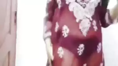 Huge boobs slave girl nude videos for master