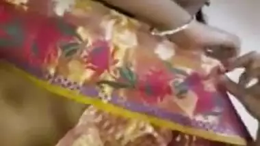 Amateur Indian Mom Gives Her Son Amazing Head