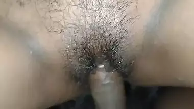 Padosi Ke Chut Ke Sath Khela To O Chilane Lagi