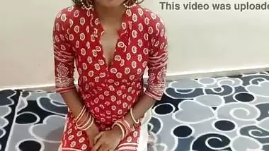 Desi Indian village bhabhi ne khula parlour officer ko Rishwat na Dene par aapni gaand marwai xxx Hd in Hindi audio