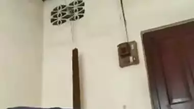 Desi Naukrani fuck in air video